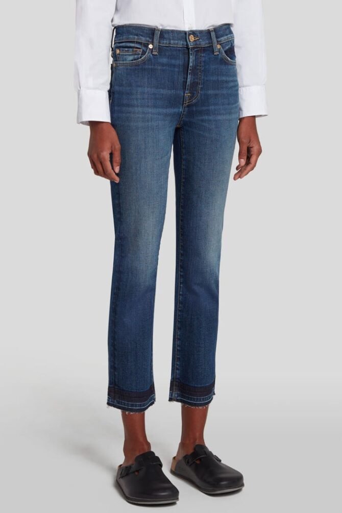 THE STRAIGHT CROP NOLITA WITH RELEASED HEM JEANS