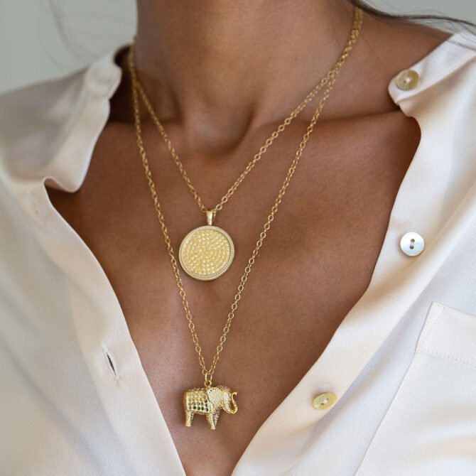 GOLD ELEPHANT NECKLACE - Image 2