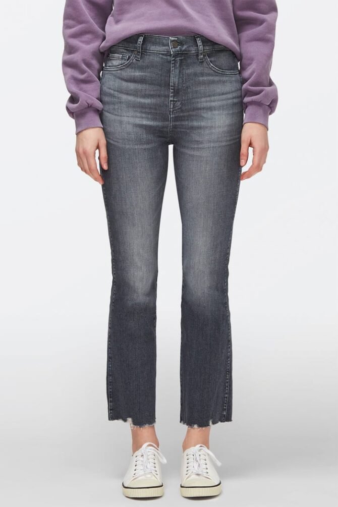 THE HW SLIM KICK ILLUSION MOON TUNE JEANS WITH WORN OUT HEM